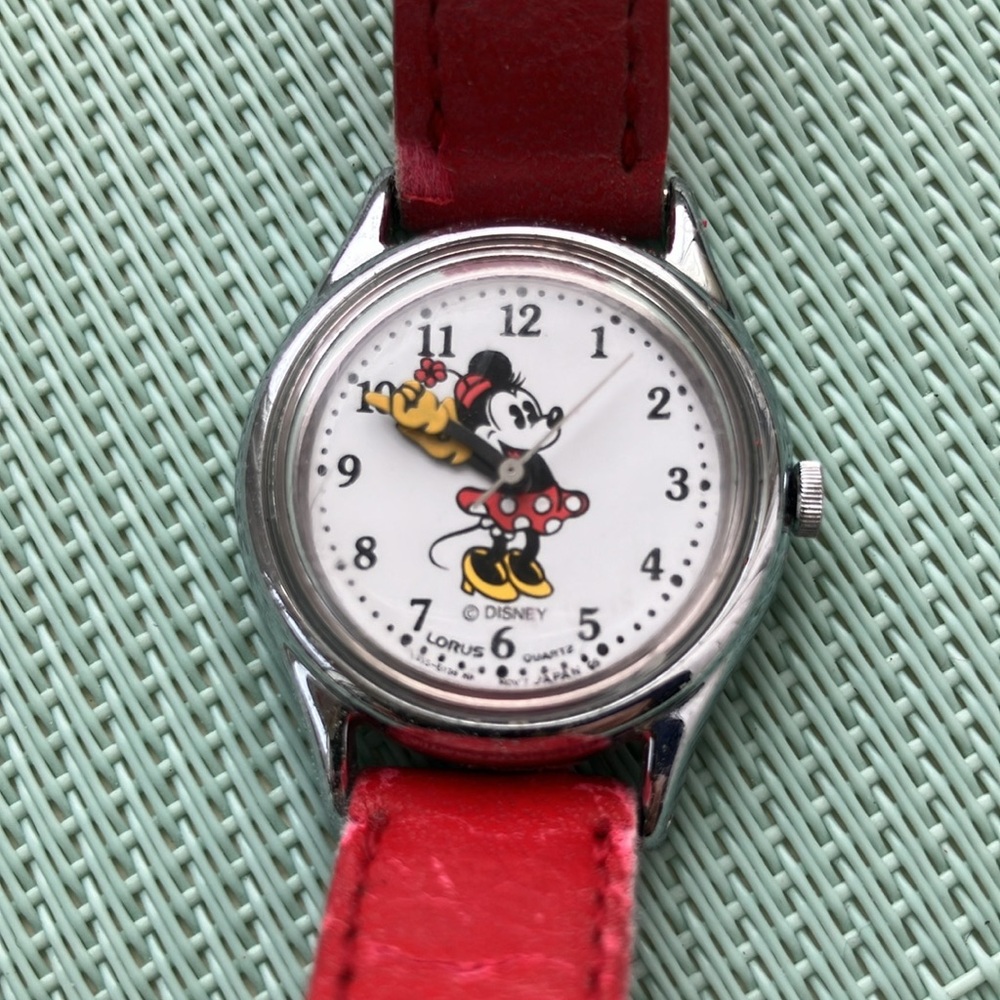 Minnie Mouse Watch - Picture 4 of 4
